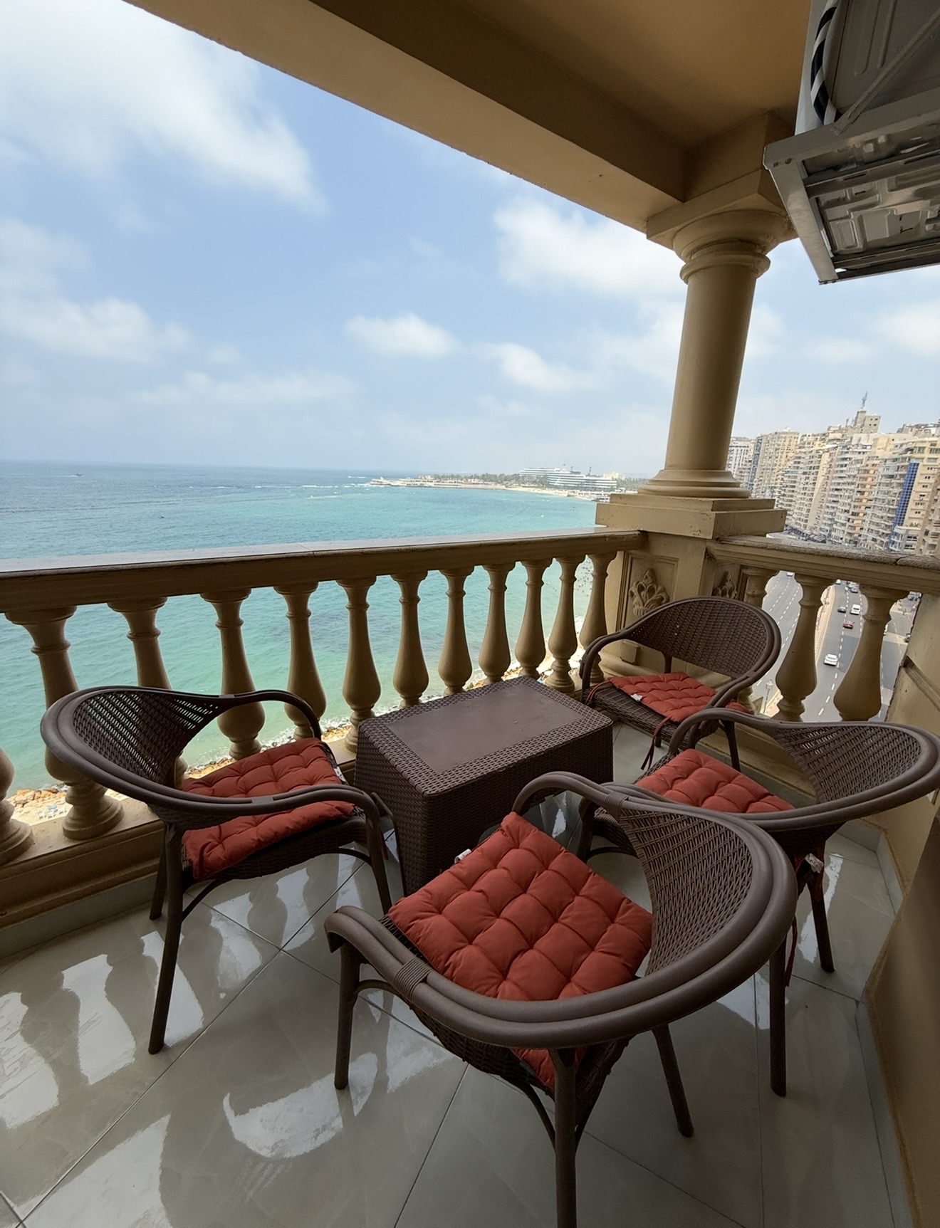 صورة المعرض 3